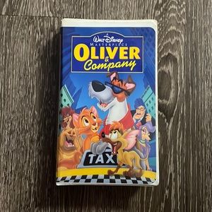 Oliver & Company VHS